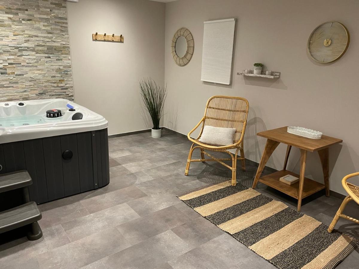 Chambres D Hotes Avec Piscine Et Spa La Foliere Saumur Villebernier Dış mekan fotoğraf